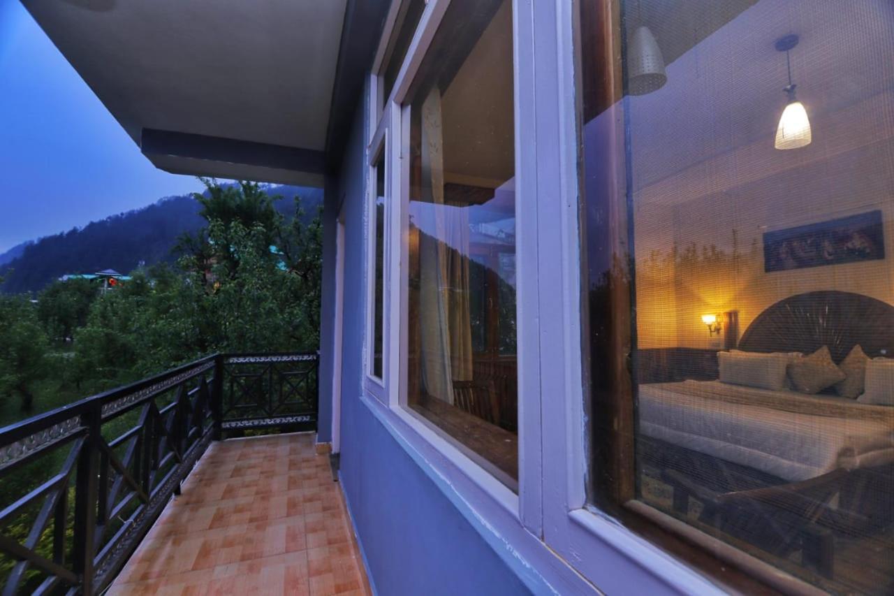 Villa Grey Moustache 4Bhk Manāli Exterior foto