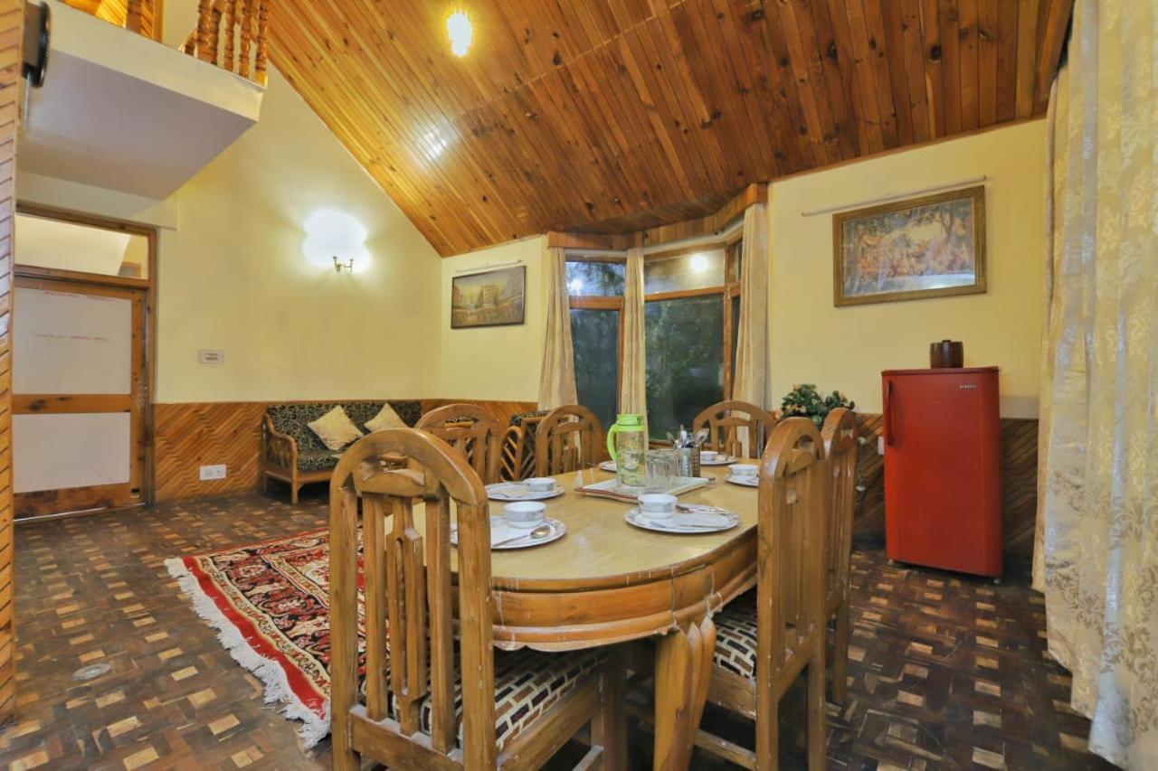 Villa Grey Moustache 4Bhk Manāli Exterior foto